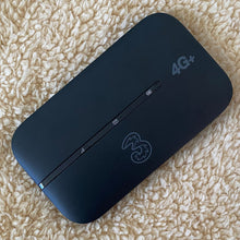 Load image into Gallery viewer, Unlocked Huawei E5783 4G LTE Cat6 WIFI Router Mobile Hotspot E5783B-230, WLAN 802.11 a/b/g/n/ac, 2.4GHz + 5GHz, 1500mAh battery, 300Mbps