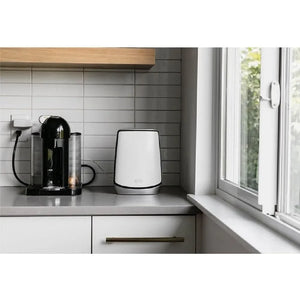 Netgear Orbi Whole Home Tri-band Mesh WiFi 6 System (RBK852) – WiFi Router with 1 Satellite Extender, Coverage up to 5,000 sq