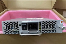 Load image into Gallery viewer, Brocade G620 64 port switch, 24 port activation, including 24 Brocade 32Gb/s shortwave multi-mode modules, port side exhaust BR-G620-24-32G-R
