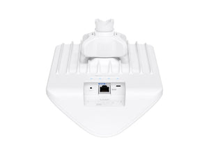 Ubiquiti UISP 60GHz/5GHz PtMP Wave Access Point Micro, 5GHz failover, 1x 2.5Gbps Ethernet, integrated GPS, 60GHz point-to-multipoint |  AVE-AP-MICRO