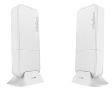 Load image into Gallery viewer, MikroTik wAP 60 Kit Wireless 60GHz PTP link kit, featuring 716 MHz, 256 MB, 802.11ad, quad core, 1 Gigabit LAN, RouterOS L3 License and PoE in
